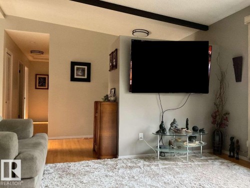 74 Greystone Crescent, Sherwood Park, AB - Indoor Photo Showing Living Room