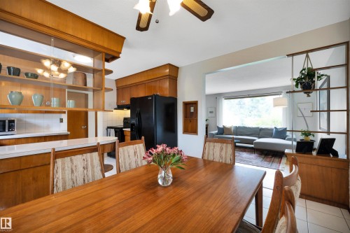 7211 132 Avenue Nw, Edmonton, AB - Indoor Photo Showing Dining Room