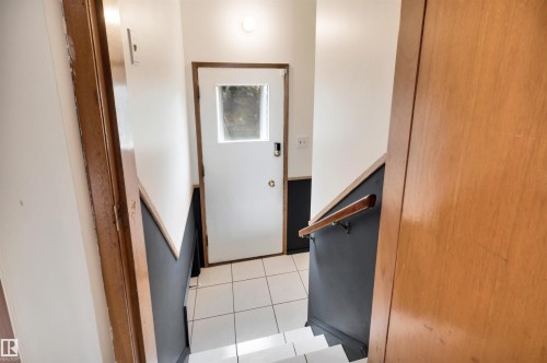 7211 132 Avenue Nw, Edmonton, AB - Indoor Photo Showing Other Room