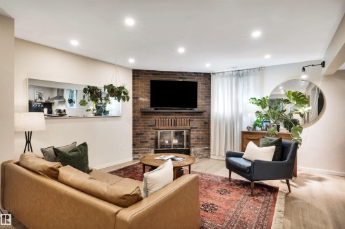 7211 132 Avenue Nw, Edmonton, AB - Indoor With Fireplace