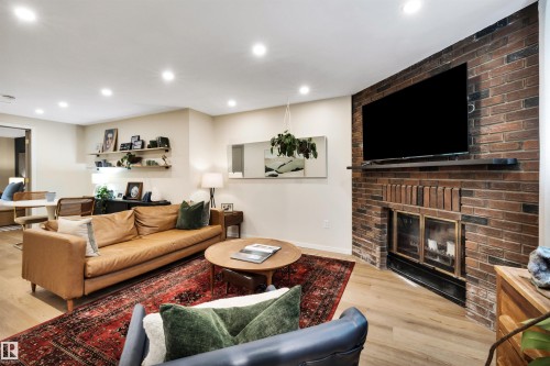 7211 132 Avenue Nw, Edmonton, AB - Indoor Photo Showing Living Room With Fireplace
