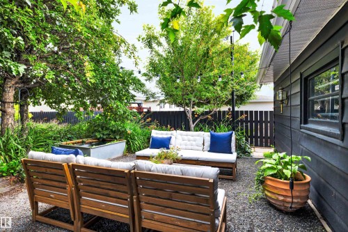 7211 132 Avenue Nw, Edmonton, AB - Outdoor