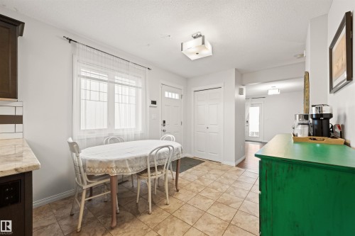 12425 111 Avenue Nw, Edmonton, AB - Indoor Photo Showing Dining Room