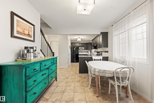 12425 111 Avenue Nw, Edmonton, AB - Indoor