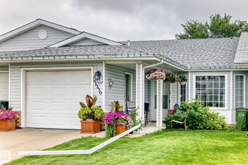 7530 137A Avenue Nw, Edmonton, AB - Outdoor