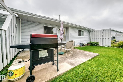 7530 137A Avenue Nw, Edmonton, AB - Outdoor With Exterior