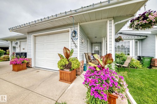 7530 137A Avenue Nw, Edmonton, AB - Outdoor With Exterior