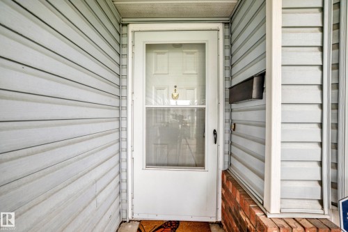 7530 137A Avenue Nw, Edmonton, AB - Outdoor With Exterior