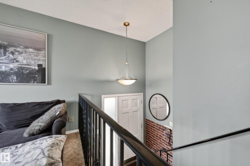 14531 31A Street Nw, Edmonton, AB - Indoor Photo Showing Other Room