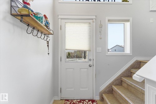 16303 37 Street Nw, Edmonton, AB - Indoor Photo Showing Other Room