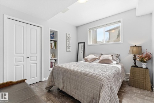 16303 37 Street Nw, Edmonton, AB - Indoor Photo Showing Bedroom