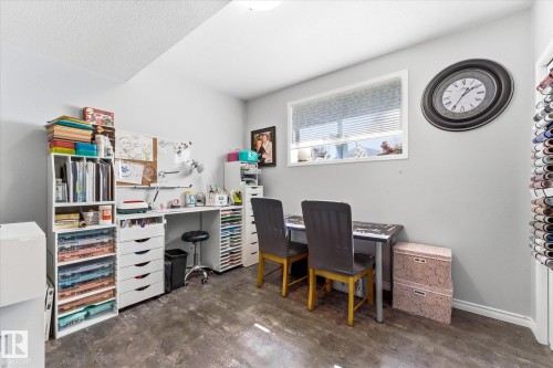 16303 37 Street Nw, Edmonton, AB - Indoor Photo Showing Other Room