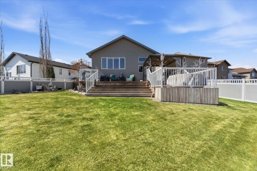16303 37 Street Nw, Edmonton, AB - Outdoor