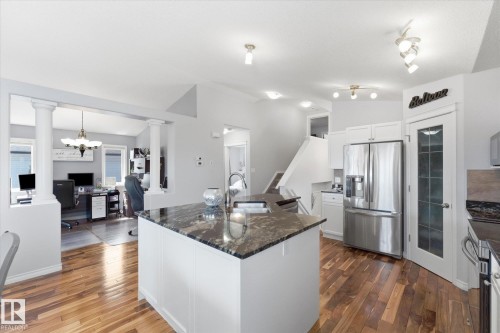 16303 37 Street Nw, Edmonton, AB - Indoor Photo Showing Kitchen With Double Sink With Upgraded Kitchen