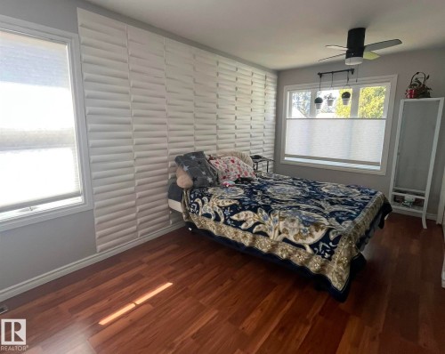 5027 49 Ave, Vilna, AB - Indoor Photo Showing Bedroom