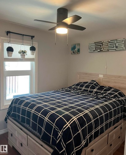 5027 49 Ave, Vilna, AB - Indoor Photo Showing Bedroom