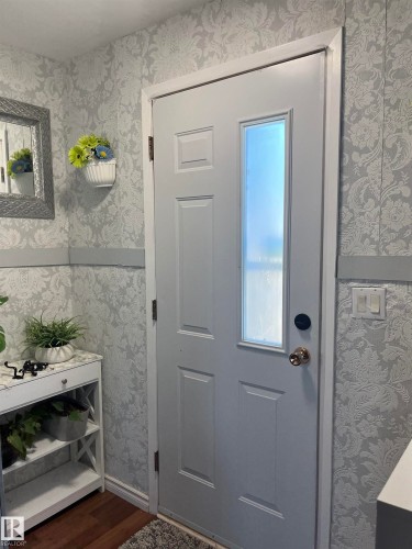 5027 49 Ave, Vilna, AB - Indoor Photo Showing Other Room