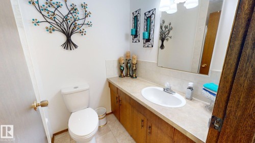10032 108 Street, Westlock, AB - Indoor Photo Showing Bathroom