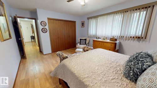 10032 108 Street, Westlock, AB - Indoor Photo Showing Bedroom
