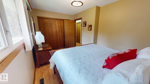 10032 108 Street, Westlock, AB - Indoor Photo Showing Bedroom