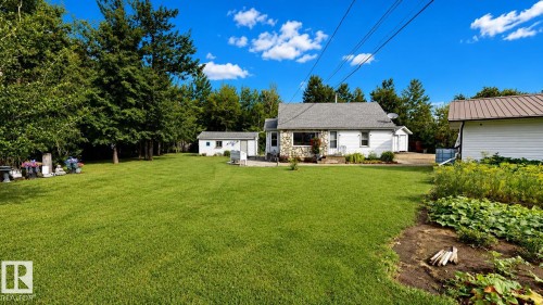 10032 108 Street, Westlock, AB - Outdoor