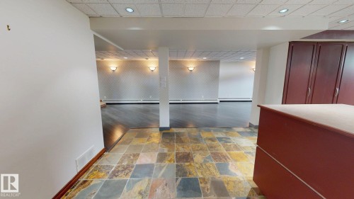 9503 77 Street Nw, Edmonton, AB 