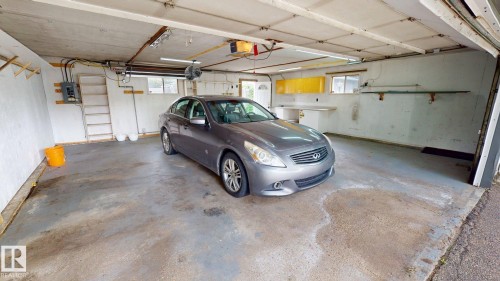 9503 77 Street Nw, Edmonton, AB 