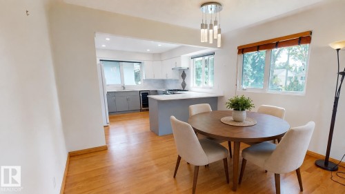 9503 77 Street Nw, Edmonton, AB 
