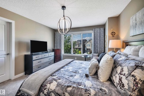 5033 Andison Close Sw, Edmonton, AB - Indoor Photo Showing Bedroom