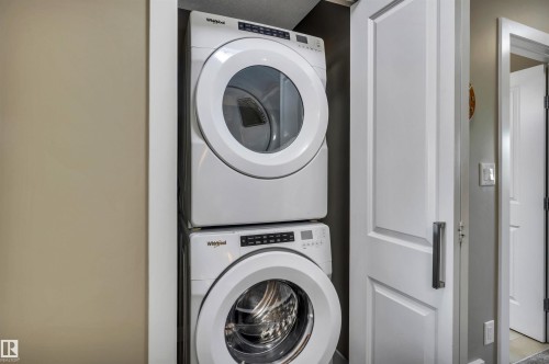 5033 Andison Close Sw, Edmonton, AB - Indoor Photo Showing Laundry Room