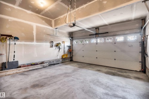 5033 Andison Close Sw, Edmonton, AB - Indoor Photo Showing Garage