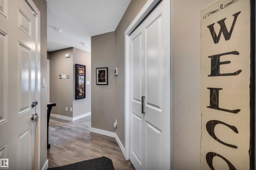 5033 Andison Close Sw, Edmonton, AB - Indoor Photo Showing Other Room
