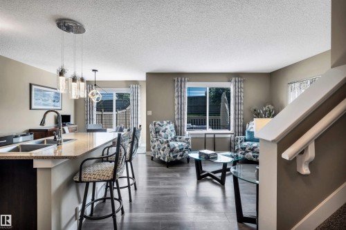 5033 Andison Close Sw, Edmonton, AB - Indoor