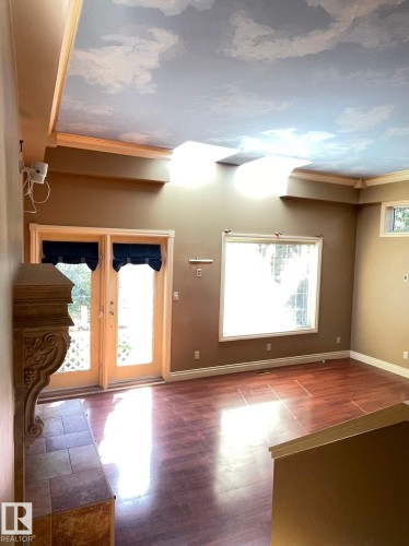 11643 76 Avenue Nw, Edmonton, AB - Indoor Photo Showing Other Room
