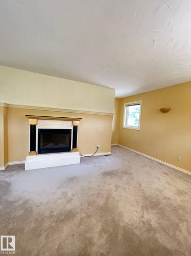 11643 76 Avenue Nw, Edmonton, AB - Indoor With Fireplace