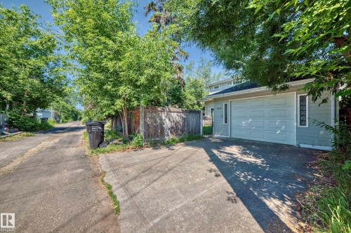 11643 76 Avenue Nw, Edmonton, AB - Outdoor