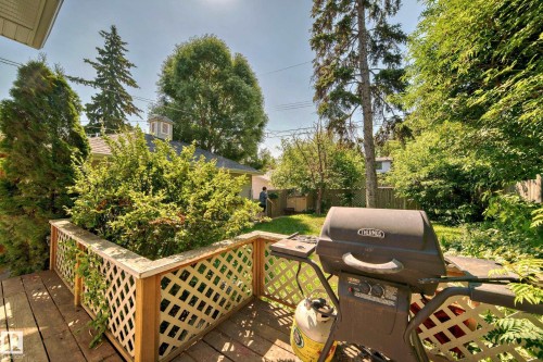 11643 76 Avenue Nw, Edmonton, AB - Outdoor
