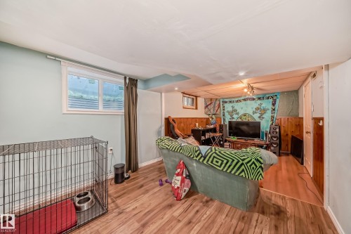 11643 76 Avenue Nw, Edmonton, AB - Indoor Photo Showing Other Room