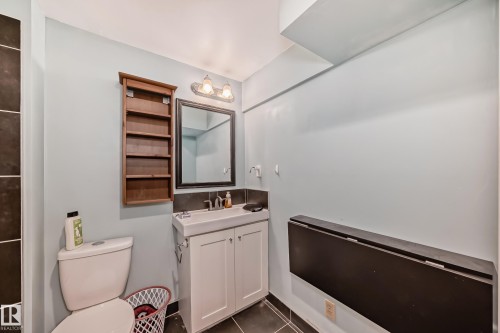 11643 76 Avenue Nw, Edmonton, AB - Indoor Photo Showing Other Room
