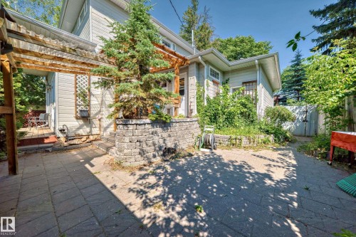 11643 76 Avenue Nw, Edmonton, AB - Outdoor
