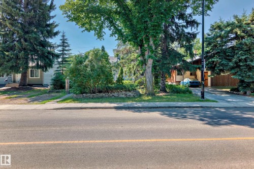 11643 76 Avenue Nw, Edmonton, AB - Outdoor
