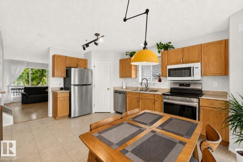14823 47 Street Nw, Edmonton, AB - Indoor Photo Showing Kitchen With Double Sink