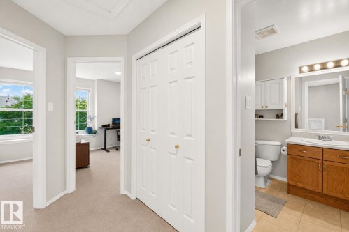 14823 47 Street Nw, Edmonton, AB - Indoor