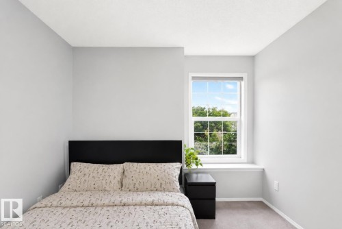 14823 47 Street Nw, Edmonton, AB - Indoor Photo Showing Bedroom
