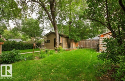 10547 126 Street Nw, Edmonton, AB - Outdoor With Backyard