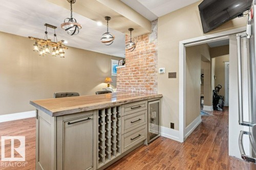 10547 126 Street Nw, Edmonton, AB - Indoor Photo Showing Other Room