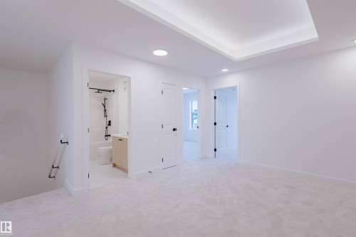 8249 Kiriak Loop Sw, Edmonton, AB 