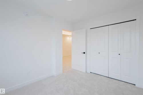 8249 Kiriak Loop Sw, Edmonton, AB 