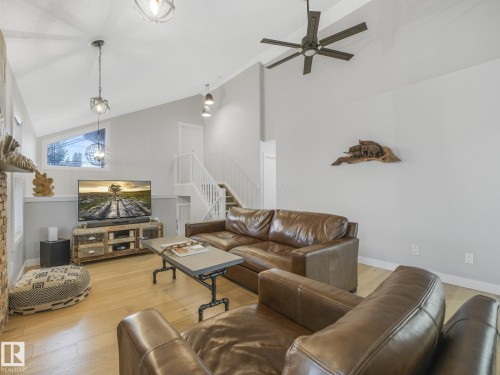 4409 58 Street, Beaumont, AB - Indoor Photo Showing Living Room