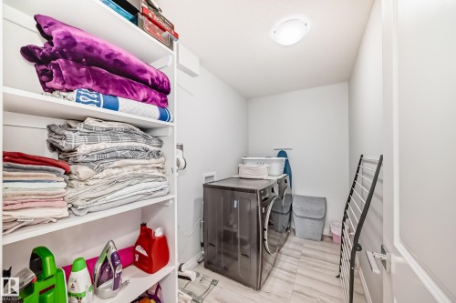 7035 Chivers Loop Sw, Edmonton, AB - Indoor Photo Showing Laundry Room